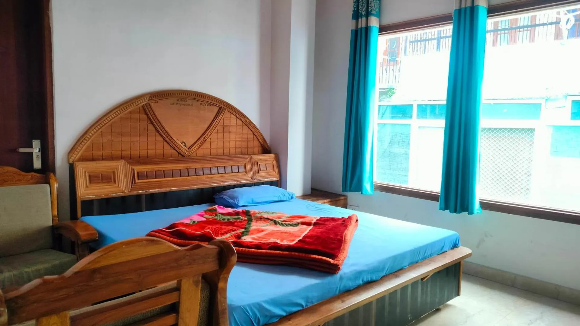 Hotel Kingsway Near Mall Road Shimla